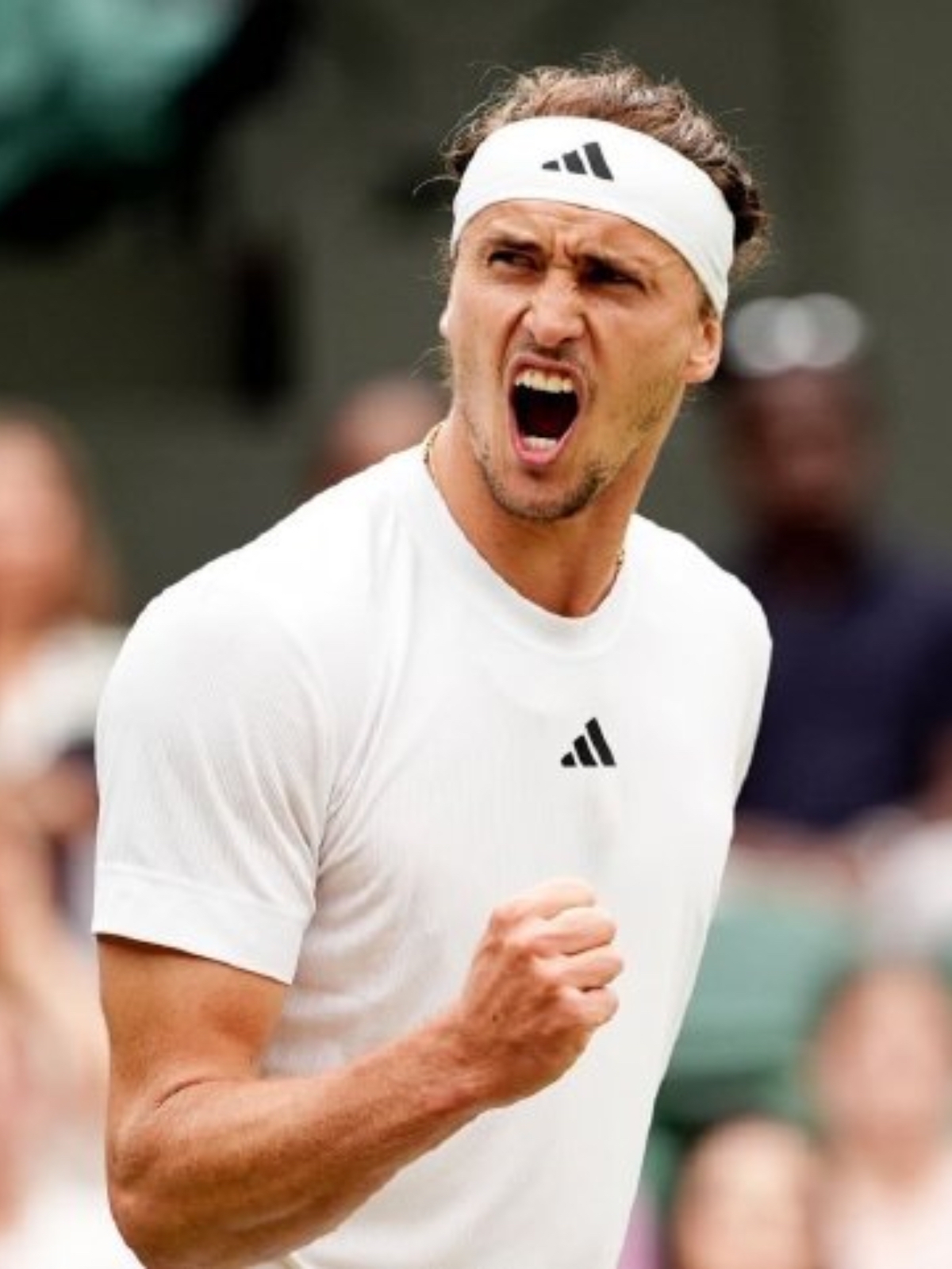 英国网球队翻盘法国网球队,兹维列夫绝境逆转 英国网球队翻盘法国网球队,兹维列夫绝境逆转