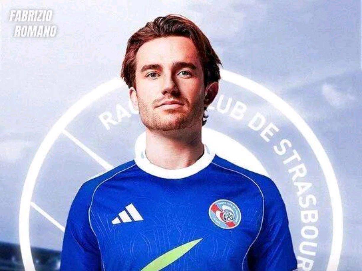 解放式防守：斯特拉斯堡队员成功守住三分