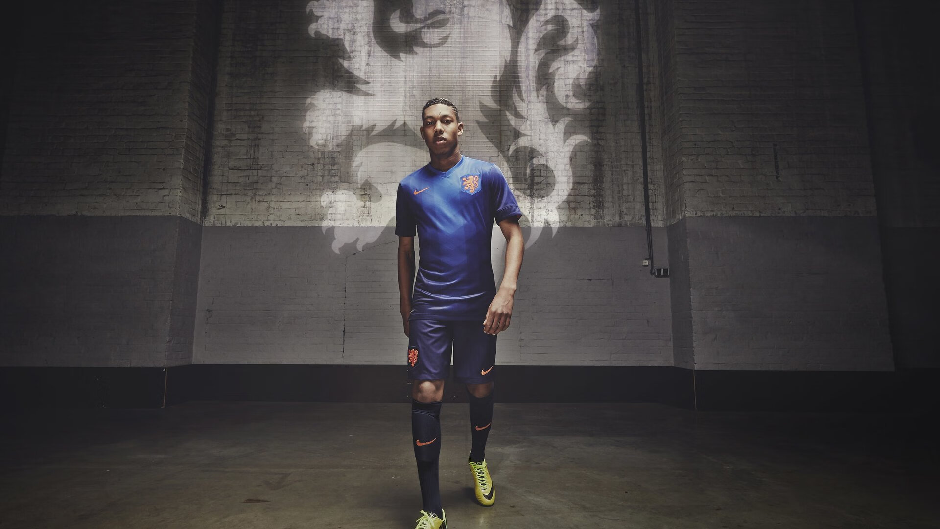 迪马利亚一剑封喉,日本足球的战术革命与国际米兰的亚洲之殇