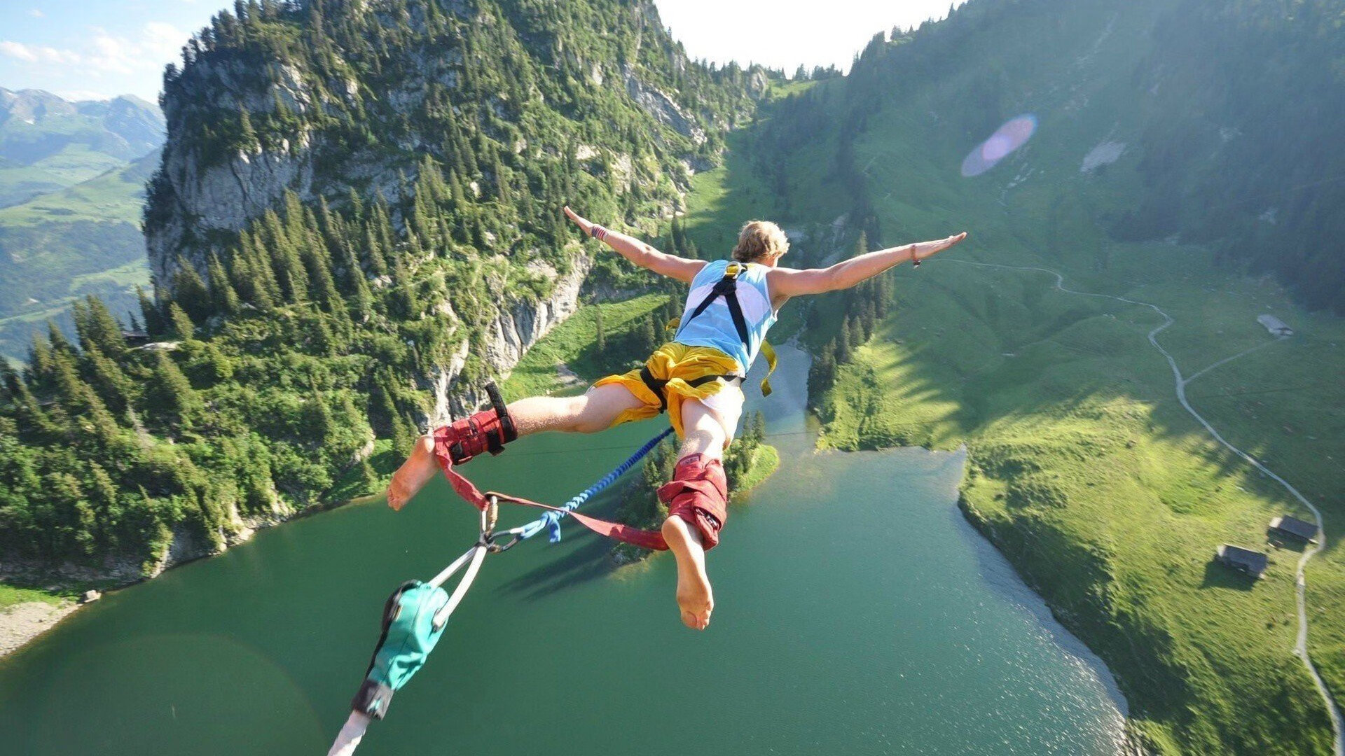 命运第七战，智利之火焚尽波兰冰原，富安健洋一人改写世界杯剧本